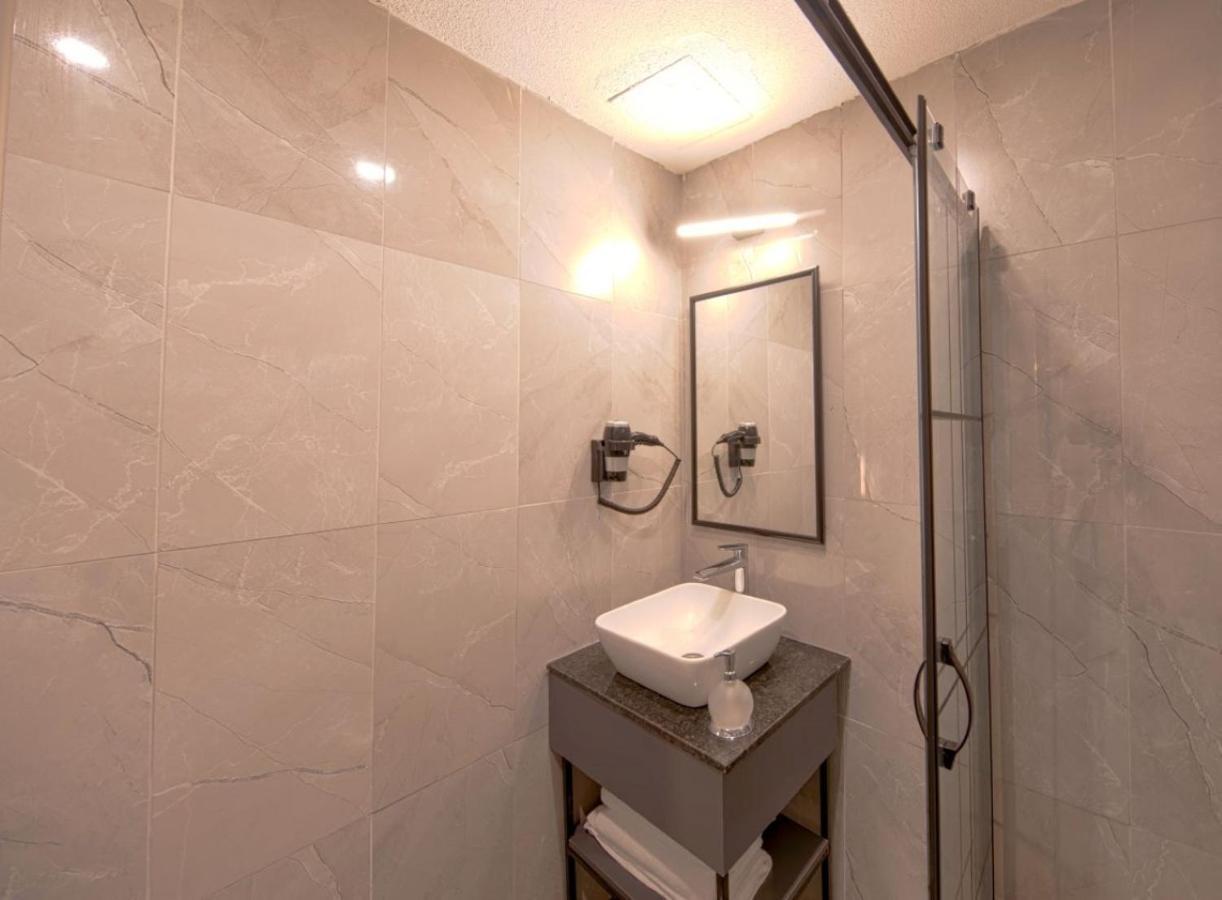 Istanbul City Airport Hotel Extérieur photo